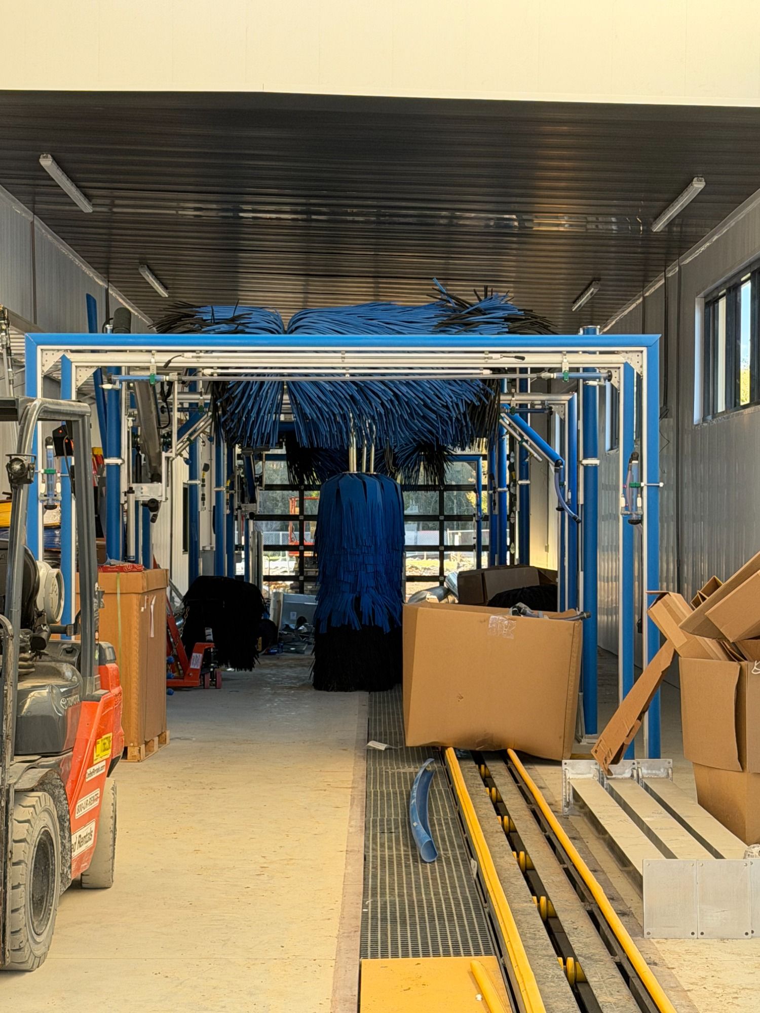 Car wash conveyor and equipment installation