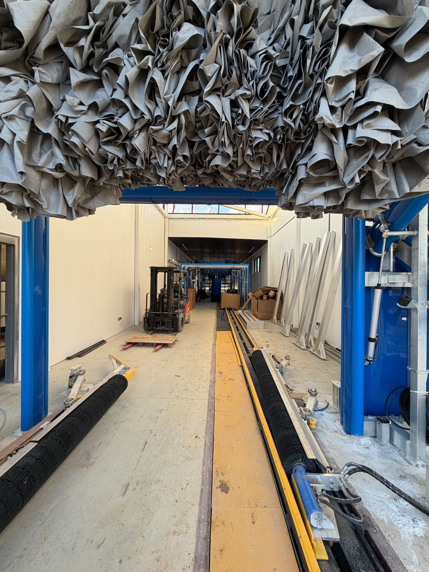 Preventive maintenance on car wash tunnel equipment